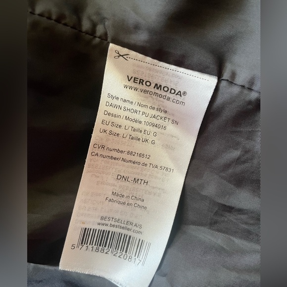 Vero Moda Dawn Short Jacket - Picture 6 of 6